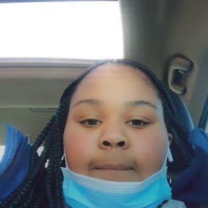 Meet your Posher, Desanna